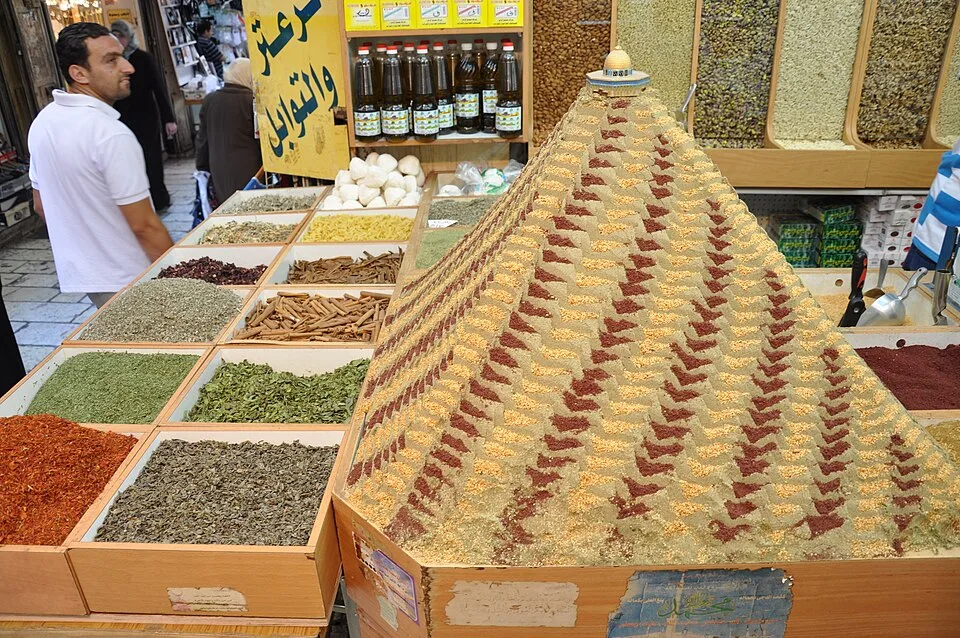 زعتر أخضر بالسمسم — جبل عامل للأعشاب — النبطية