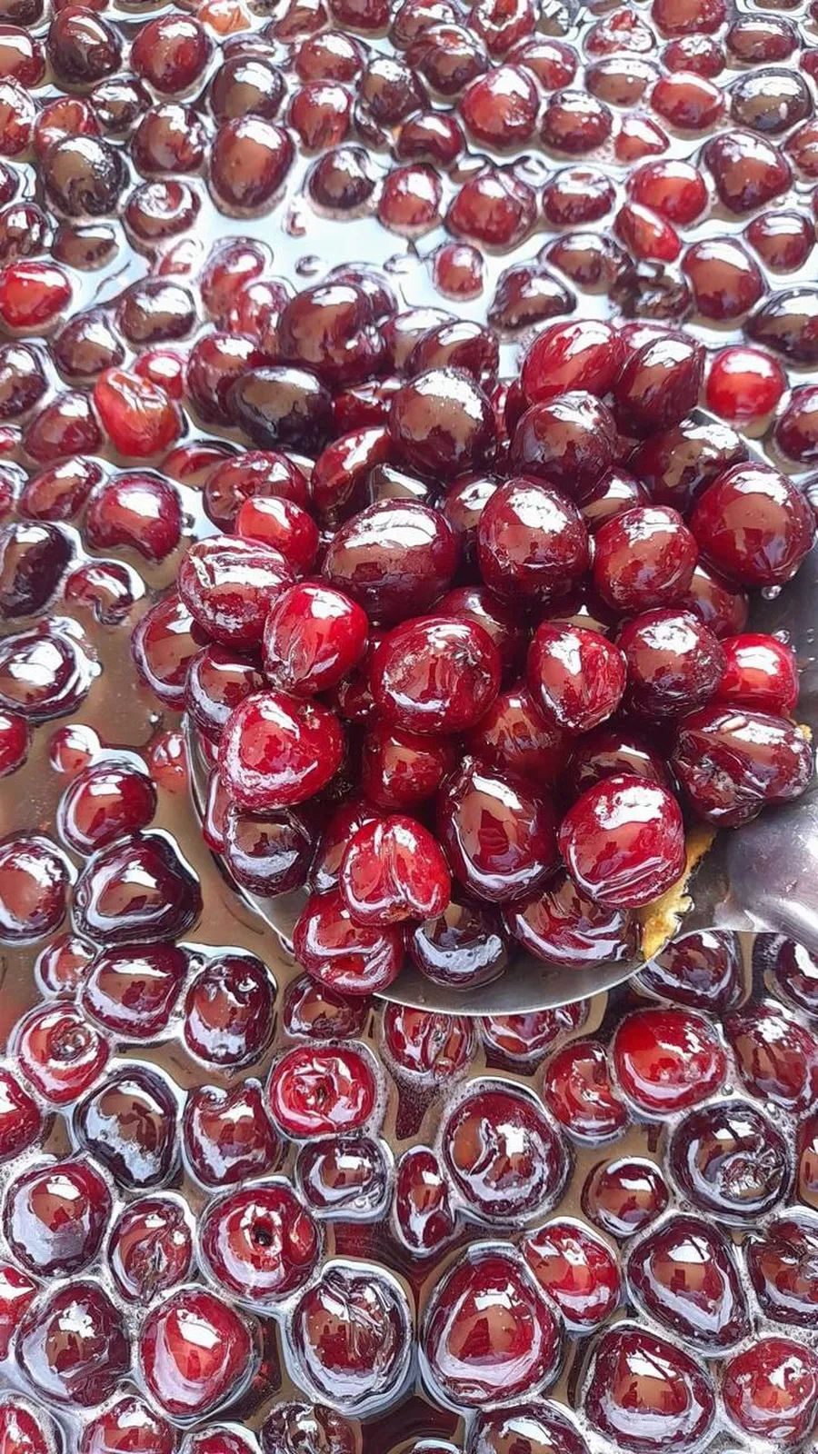 مربى الكرز الحب — مونة شغل بيت